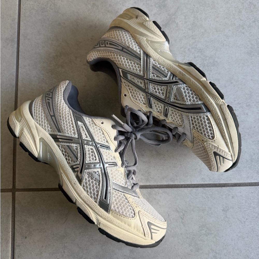 Asics Kids Cream and Gray Athletic Shoes 4.5